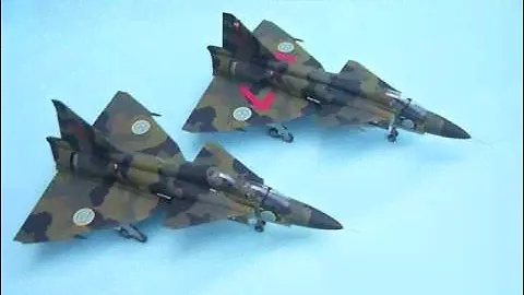 HELLER 1/72 Saab AJ / Sk 37 Viggen - A Double Building Review